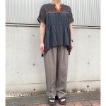 【MICA&DEAL】straight tuck pants